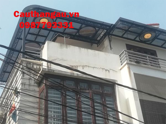 Mái che sắt nghệ thuật kính cường lực tại hà nội Mái che sắt nghệ thuật kính cường lực tại hà nội